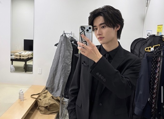 藤岡真威人　ふじおかまいと　藤岡弘　2世タレント　PS5　PlayStation5 
