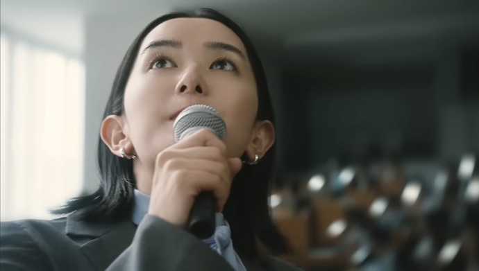 村上穂乃佳　アキュビュー乱視用　　アキュビューCM 商品企画小山　むらかみほのか　たぬきモンブランケーキ