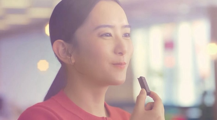 村上穂乃佳　アキュビュー乱視用　　アキュビューCM 商品企画小山　むらかみほのか　たぬきモンブランケーキ