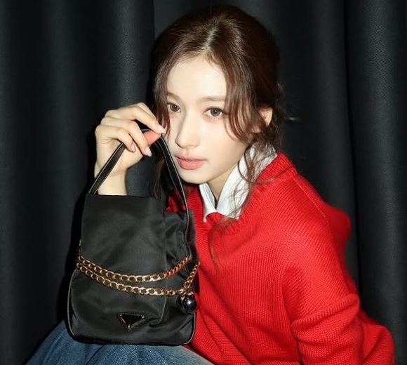 TWICE SANA　サナ　ハーゲンダッツ　ガナッシュショコラ　CM 湊﨑紗夏