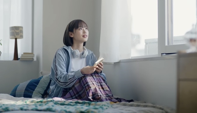 こくみん共済 浜辺詞織 はまべしおり ビールの売り子 ディズニー大好 インフルエンサー 新人女優 国民共済