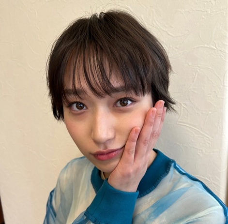 白本彩奈 しらもとあやな ポッキー グリコ ポッキーCM ポッキーイメージキャラクター 中井貴一 スチャダラパー なきごと