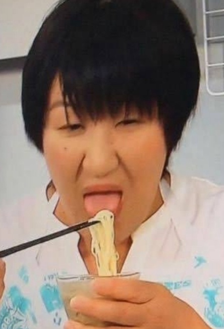 迎え舌 むかえ舌 迎え舌芸能人 迎え舌有名人 迎え舌YOSHIKI 迎え舌今市 迎え舌キムタク 迎え舌相葉雅紀 迎え舌メメ 迎え舌目黒漣 迎え舌有吉 迎え舌西畑大吾 迎え舌木村拓哉 迎え舌今田美桜 迎え舌北村匠海 迎え舌小栗旬 食べ方 食べ方汚い クチャラー