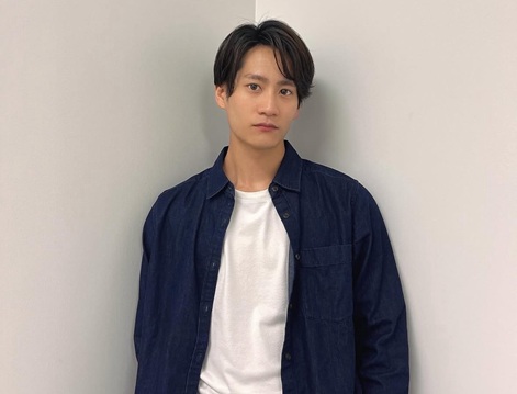 Amazon amazonビジネス　CM 大津朝陽　大津夕陽　ゆうひあさひ　双子俳優　双子芸能人　飛脚役
