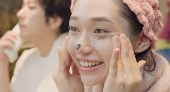 白本彩奈　しらもとあやな　DHC にゃんピーズ　二宮和也　二宮の相方　ニノの相方　ポッキー　グリコ　ポッキーCM　ポッキーイメージキャラクター　中井貴一　ディープクレンジングオイル　ブーストケア