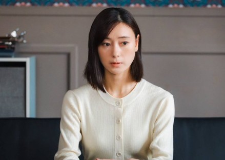 中島亜梨沙　サンスター　ガムプラス　GUM PLUS 羽桜しずく　宝塚歌劇団　元宝塚　娘役