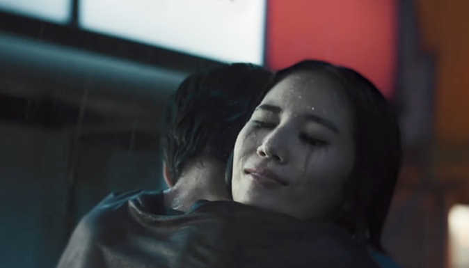 AmazonマスカラCM Amazon CM つぐみ TSUGUMI 雨のロマンス マスカラ滲む 誰