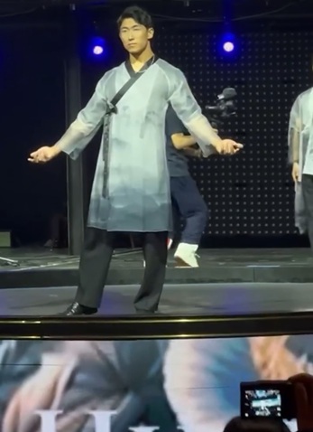 隣の恋は青く見える 隣恋 隣恋5 恋リア 恋愛リアリティーショー 嶋田明義 関秀斗 向山藍来 吉田大志朗 藤元さやか 佐藤充 純奈 ABEMA 谷利爵公