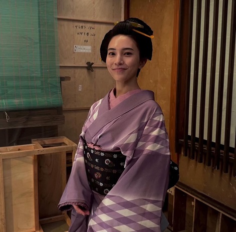 久保田紗友　味の素　CM　だし屋のみそ汁　味噌汁　和装　着物　べらぼう　テラスハウス