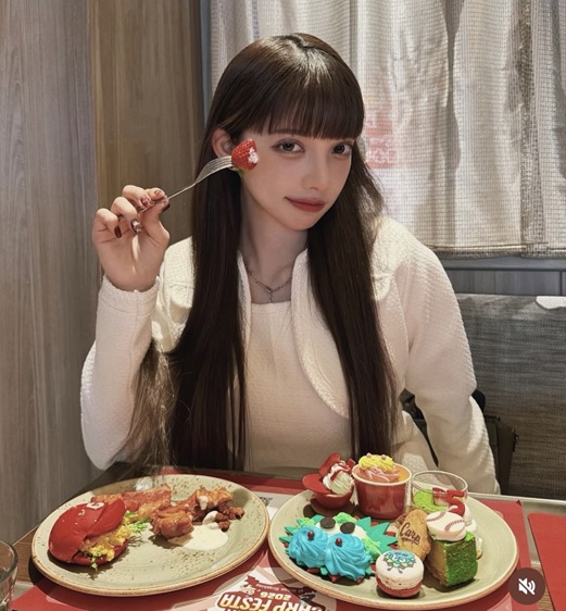 小園海斗　渡辺リサ　WBC　インスタ　メンバー　SNS　侍　侍ジャパン　選手　渡辺リサ　野球　アスリートの妻　匂わせ