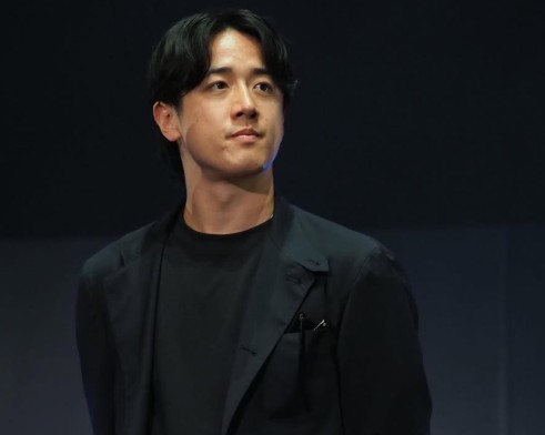 井端弘和 宮城大弥 伊藤大海 大勢 菊池雄星 山本由伸 菅野智之 隅田知一郎 金丸夢斗 種市篤暉 髙橋宏斗 藤平尚真 曽谷龍平 北山亘基 松本裕樹 若月健矢 坂本誠志郎 中村悠平 牧秀悟 小園海斗 牧原大成 源田壮亮 佐藤輝明 岡本和真 村上宗隆 近藤健介 周東佑京 森下翔太 吉田正尚 鈴木誠也 大谷翔平　WBC 野球　侍　侍ジャパン　
