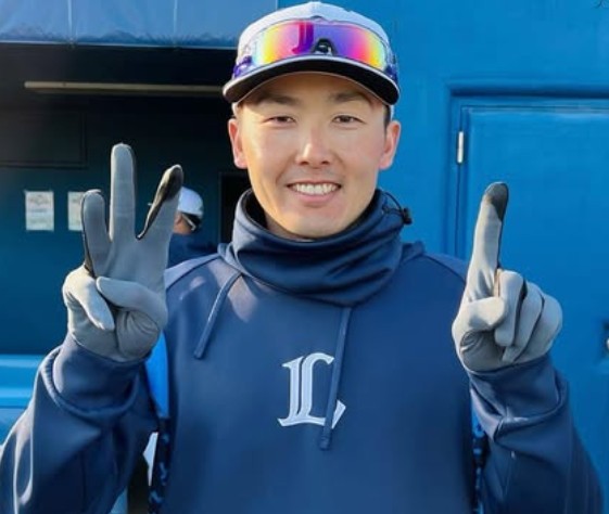 井端弘和 宮城大弥 伊藤大海 大勢 菊池雄星 山本由伸 菅野智之 隅田知一郎 金丸夢斗 種市篤暉 髙橋宏斗 藤平尚真 曽谷龍平 北山亘基 松本裕樹 若月健矢 坂本誠志郎 中村悠平 牧秀悟 小園海斗 牧原大成 源田壮亮 佐藤輝明 岡本和真 村上宗隆 近藤健介 周東佑京 森下翔太 吉田正尚 鈴木誠也 大谷翔平　WBC 野球　侍　侍ジャパン　
