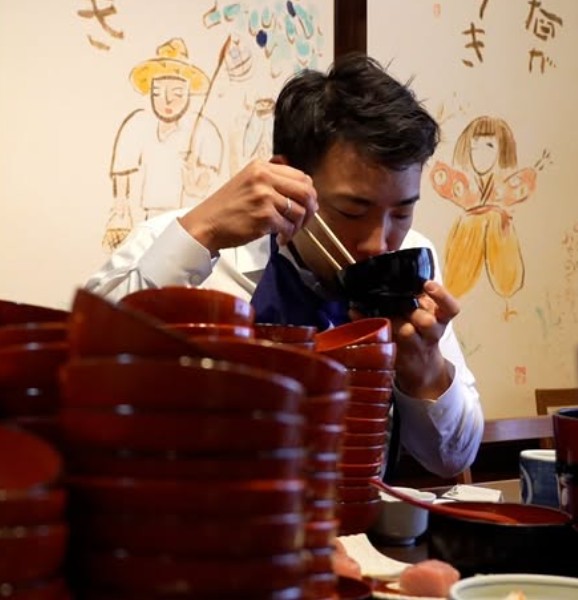 井端弘和 宮城大弥 伊藤大海 大勢 菊池雄星 山本由伸 菅野智之 隅田知一郎 金丸夢斗 種市篤暉 髙橋宏斗 藤平尚真 曽谷龍平 北山亘基 松本裕樹 若月健矢 坂本誠志郎 中村悠平 牧秀悟 小園海斗 牧原大成 源田壮亮 佐藤輝明 岡本和真 村上宗隆 近藤健介 周東佑京 森下翔太 吉田正尚 鈴木誠也 大谷翔平　WBC 野球　侍　侍ジャパン　
