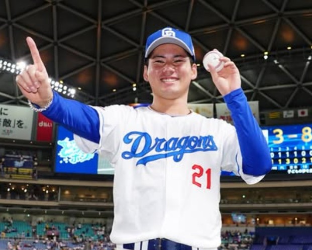 井端弘和 宮城大弥 伊藤大海 大勢 菊池雄星 山本由伸 菅野智之 隅田知一郎 金丸夢斗 種市篤暉 髙橋宏斗 藤平尚真 曽谷龍平 北山亘基 松本裕樹 若月健矢 坂本誠志郎 中村悠平 牧秀悟 小園海斗 牧原大成 源田壮亮 佐藤輝明 岡本和真 村上宗隆 近藤健介 周東佑京 森下翔太 吉田正尚 鈴木誠也 大谷翔平　WBC 野球　侍　侍ジャパン　
