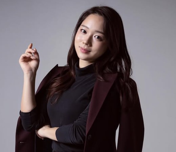 恋愛病院　ラブホスピタル　ラブホス　ABEMA　恋リア　恋愛リアリティー　リアリティーショー　石丸伸二　桑田龍征　石黒英雄　小泉勇人　雫石将克 神谷明采 池田陽花 平川愛里菜 千間泉実 辰巳奈都子